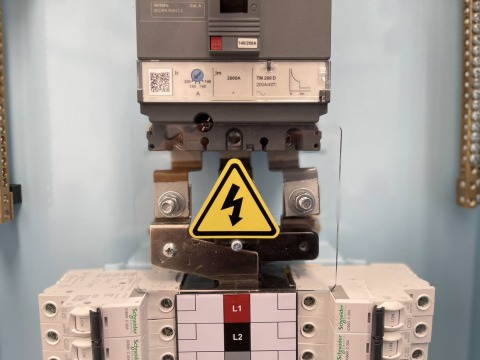 ผลิตตู้สวิทช์บอร์ดขนาดมาตรฐาน